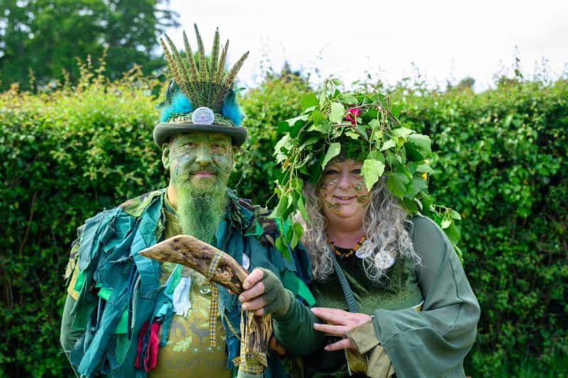 Adorned in the verdant textures of spring, these woodland spirits embody the ancient magic of the Green Man, welcoming the vibrant fertility of the approaching summer season.#jerryfennerphotography #newforestphotographer #newforestgreenmanparade #burley #folklore #beltane #greenman #paganrevival #naturelovers